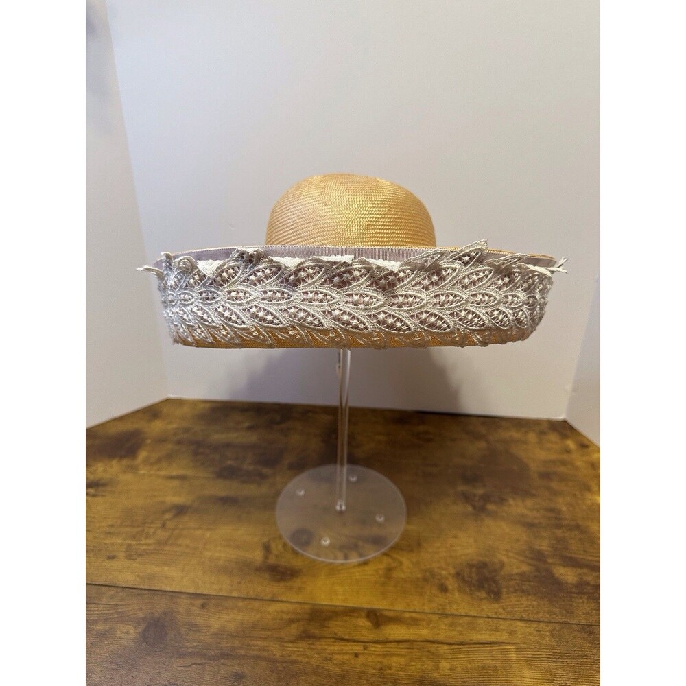 Vintage 80’s Mr John Classic Batural Straw Hat w Lace Embroidered Trim And Tag